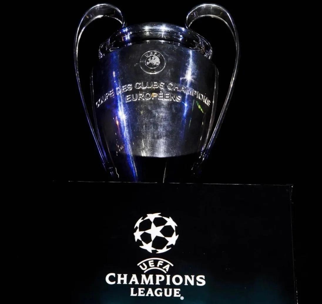 米兰豪取九场不败再迎两大利好,米兰双雄时隔12赛季晋级8强