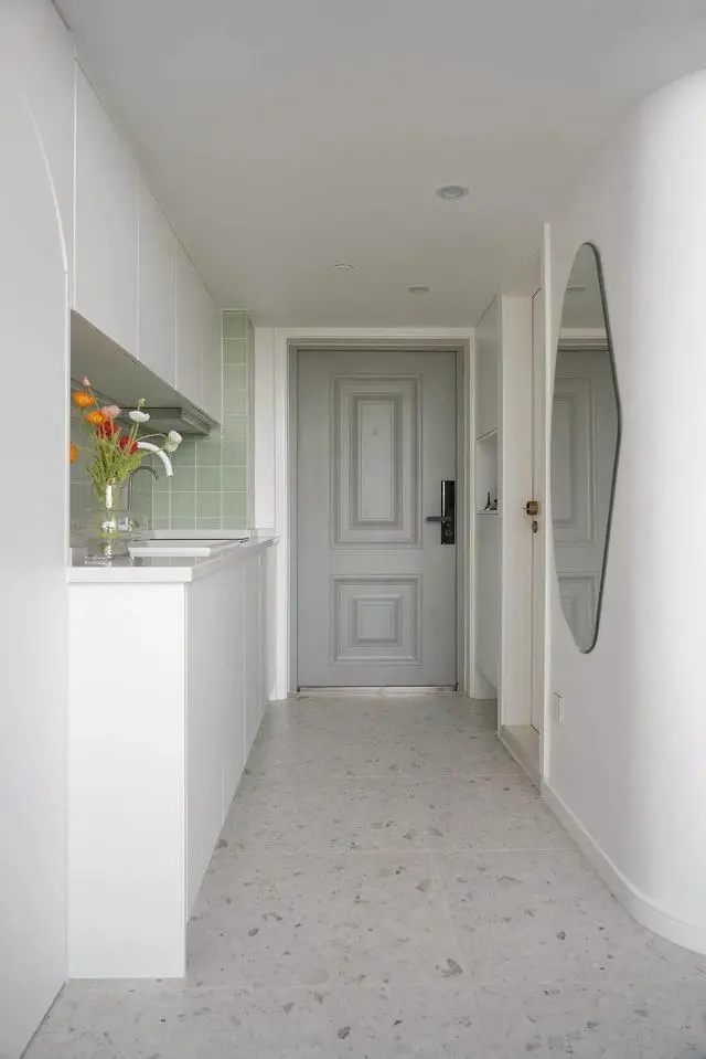 离婚女人买了个30平米房子,32岁靠自己买车买房