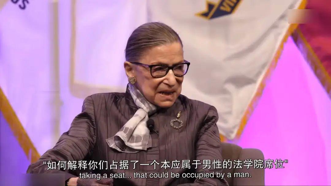 传奇女法官患癌离世，和丈夫56年的童话爱情，感动了全世界