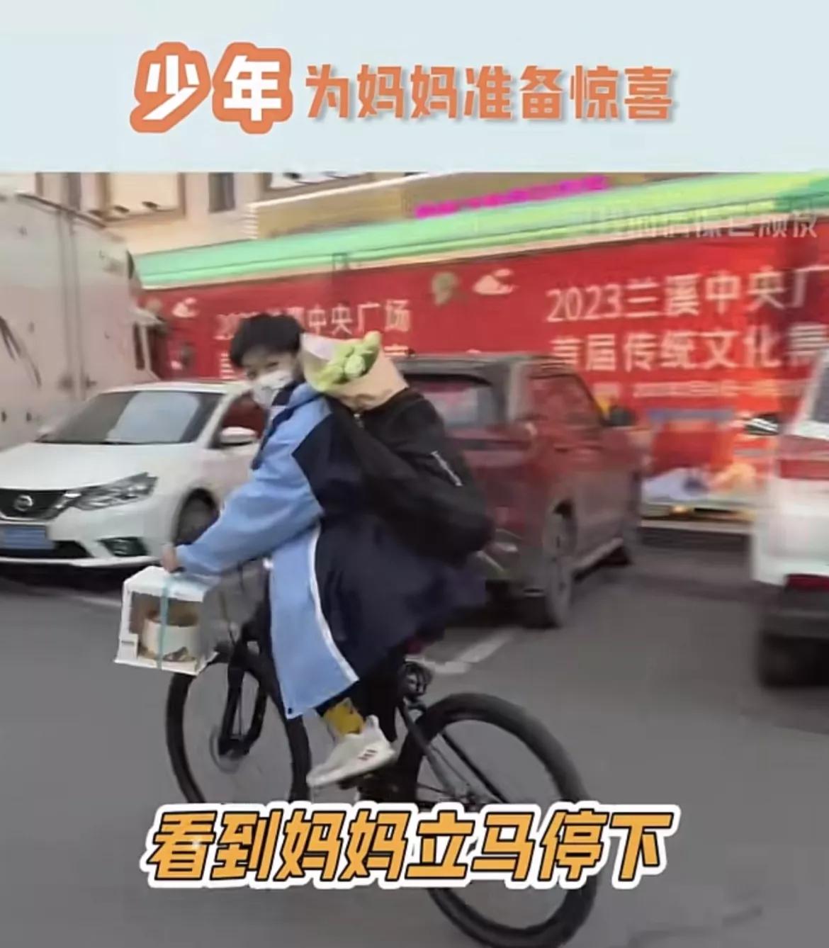 令全网窒息的“给妈妈送花遭厌恶”事件，暴露出多少不合格的父母