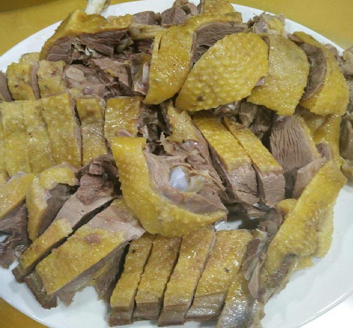 白斩鸭的做法大全家常菜,卤菜香辣白斩鸭怎么弄