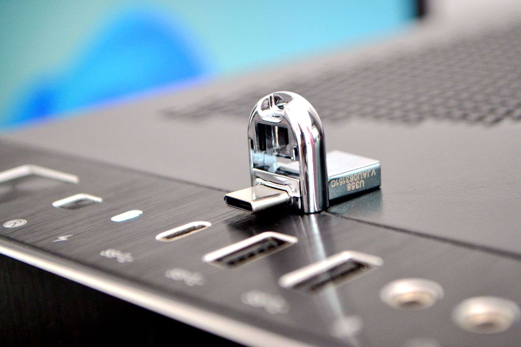 aigoU盘和闪迪u盘哪个好,闪迪固态u盘测评