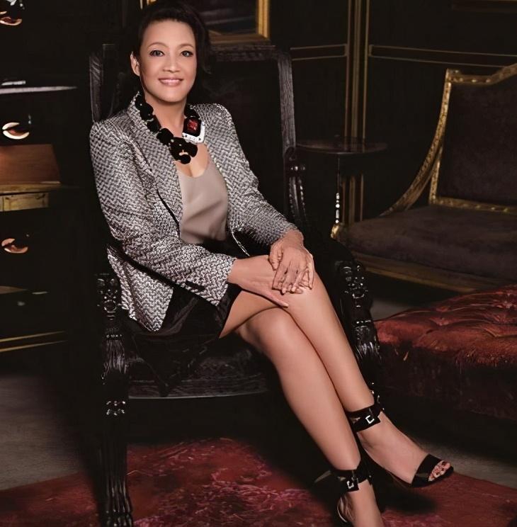 帮汪小菲打赢名画的律师团队,汪小菲给大s剥虾被张雨绮怒怼