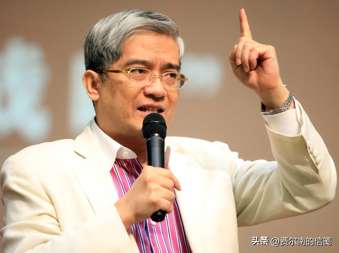 金融核弹头郎咸平,金融郎咸平