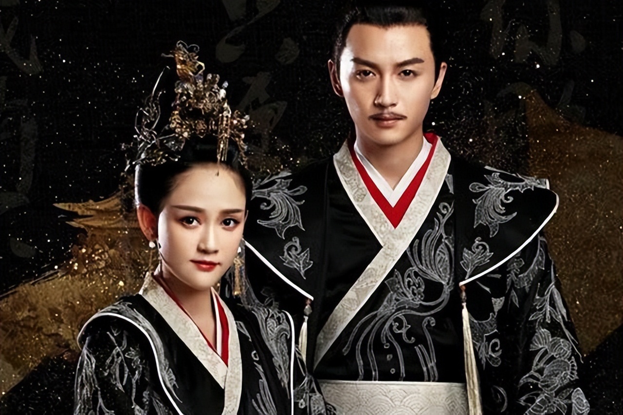 山上捡到奇怪石头鉴定,13岁少年捡到石头上交国家完整版