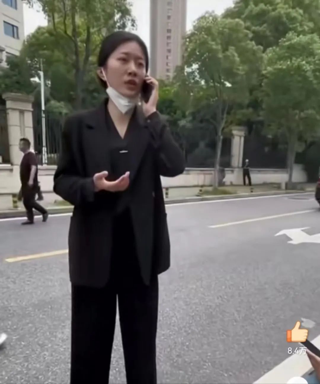 因为抑郁轻生的女星,承受不了压力跳楼事件女明星