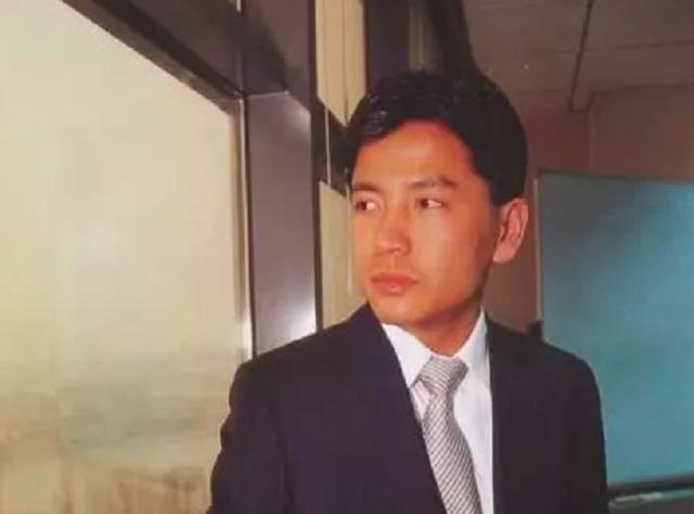 涓笓瀛﹀巻褰撲笂瀵岃豹鐨勪汉,涓笓姣曚笟鎴愪负鍗冧竾瀵岀縼