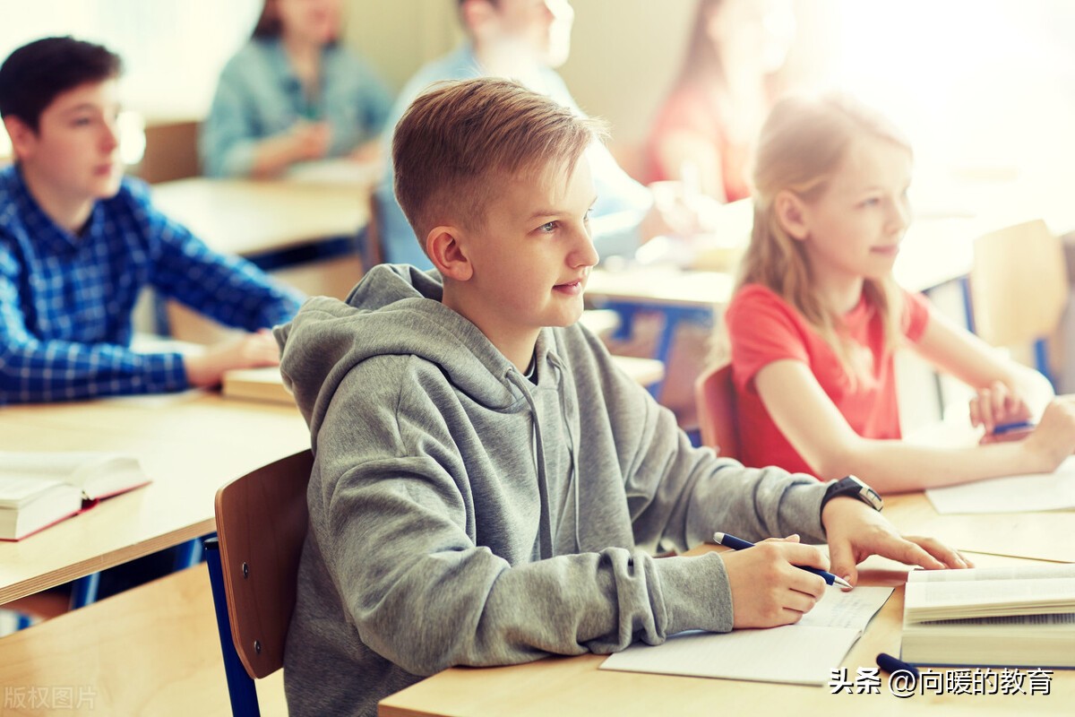 孩子与同学遇到问题如何解决,孩子和老师有矛盾家长应该怎么办