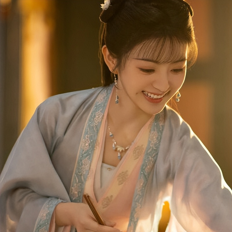 《风吹半夏》巨好看，被人民日报点名表扬正能量爆棚是难得的好剧