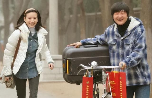 2009年初娱乐圈第一狗仔卓伟,第一狗仔卓伟最近哪里去了