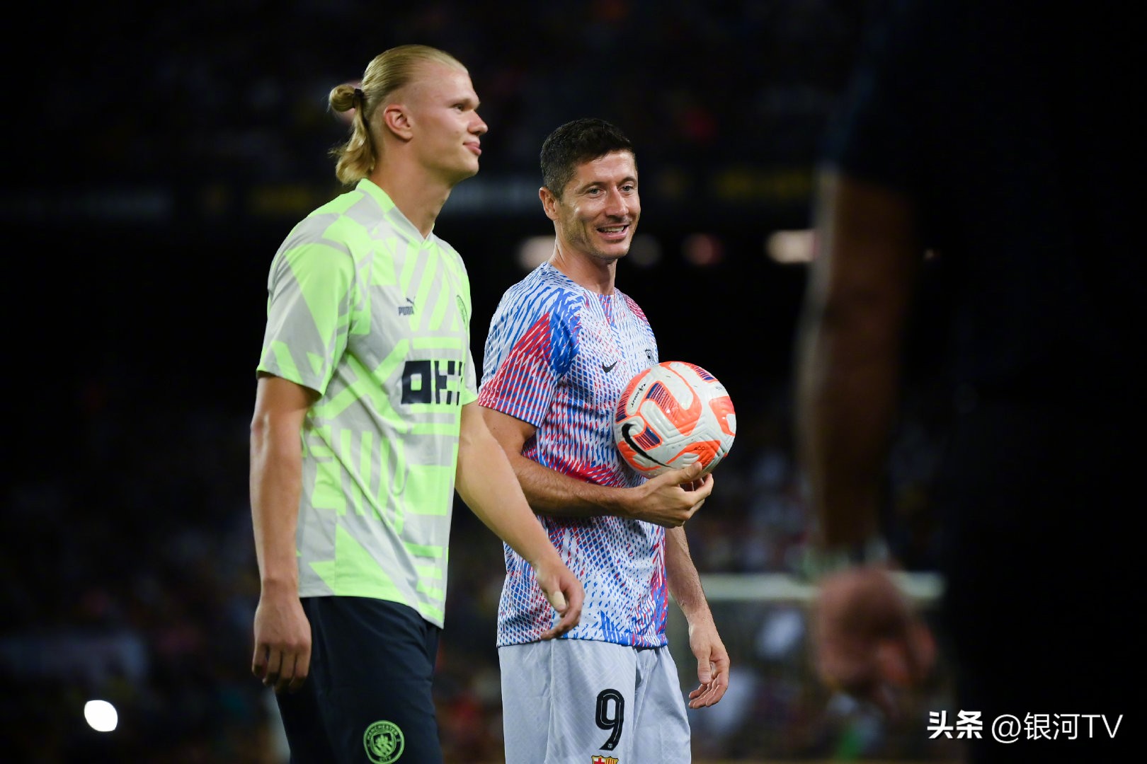 足坛最贵的中锋,史上最贵的球星