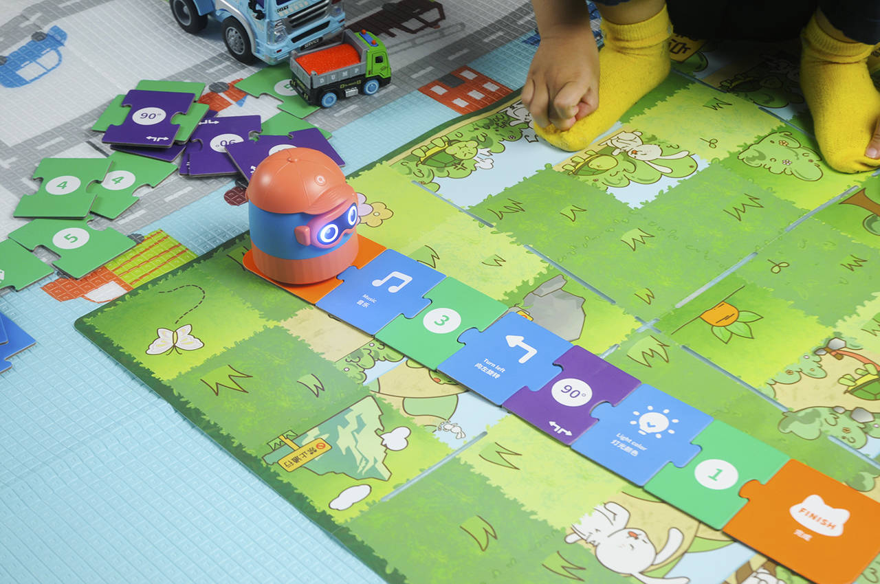 趣学伴,少儿机器人编程教育课程