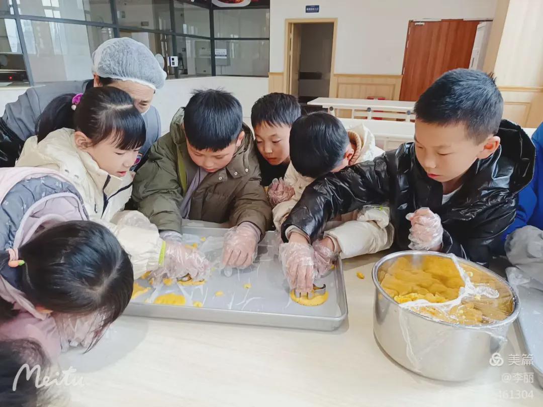 嗨出创新，嗨出优雅，嗨出国际范！寒假第一周，新川娃们这么嗨