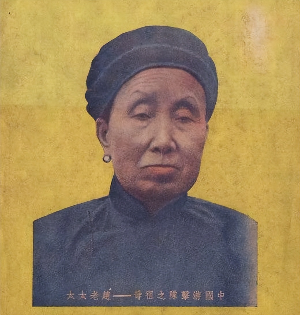 1950年周总理为双枪老太婆求情，毛主席：枪决，事后才知高明之处