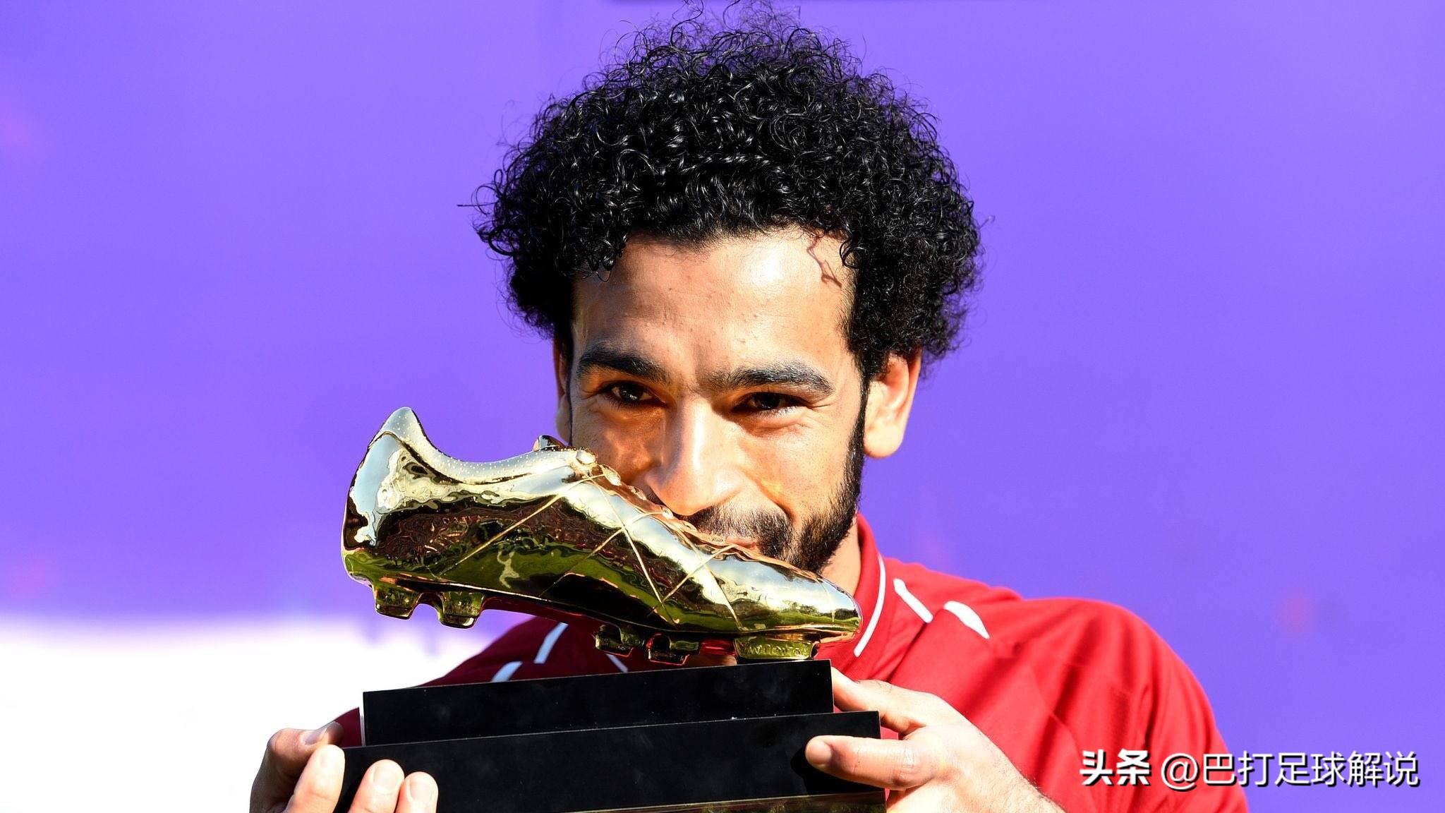 哈兰德破梅西单赛季纪录,75哈兰德连续37场英超主场戴帽