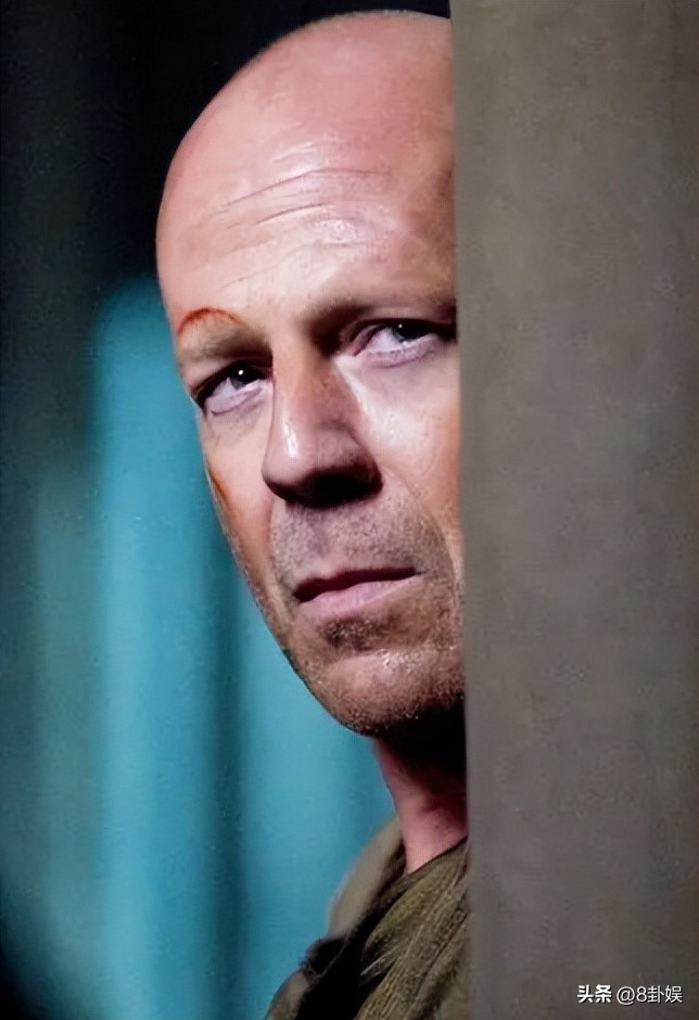 虎胆龙威4完整版,虎胆龙威4普通话版