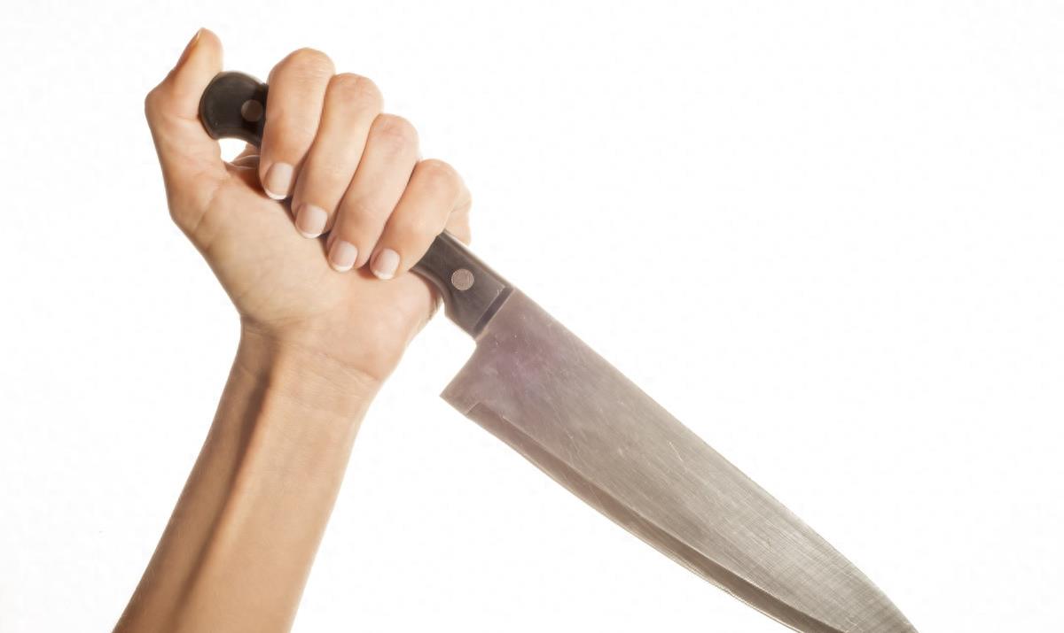 以案说法男子被杀,女子杀死丈夫案件属于正当防卫