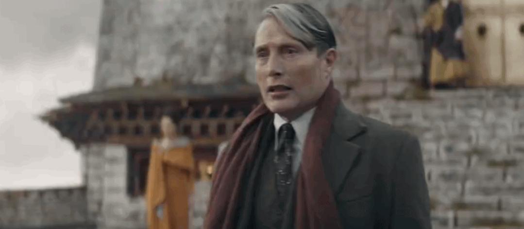 脸越方，人越性感