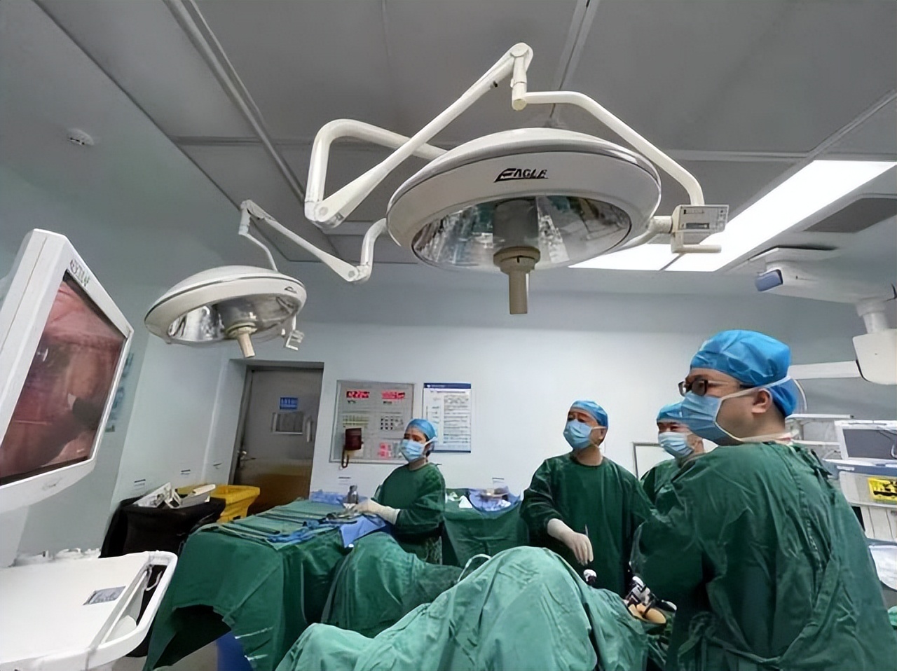 肛周脓肿用拔毒生肌散,肛周脓肿中医方剂