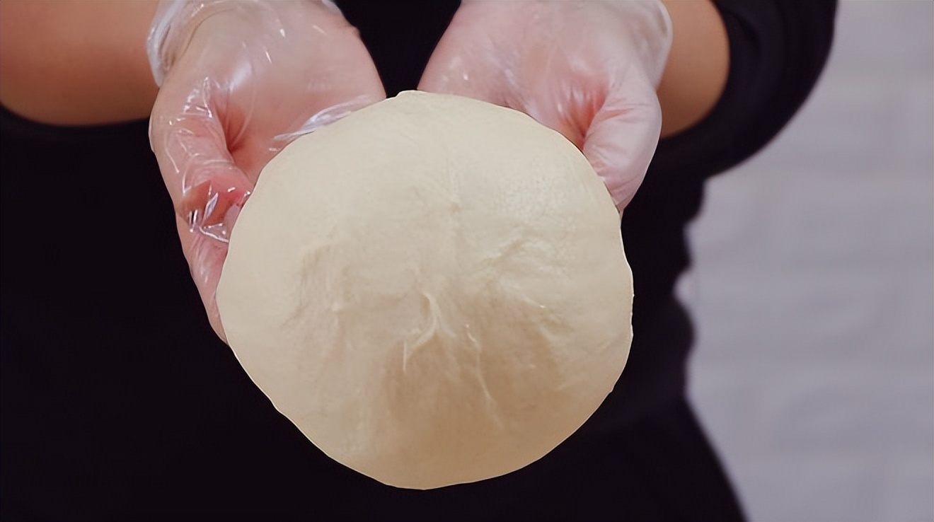 普通面粉加盐用凉水和面做面食,做面食时用冷水和热水的区别