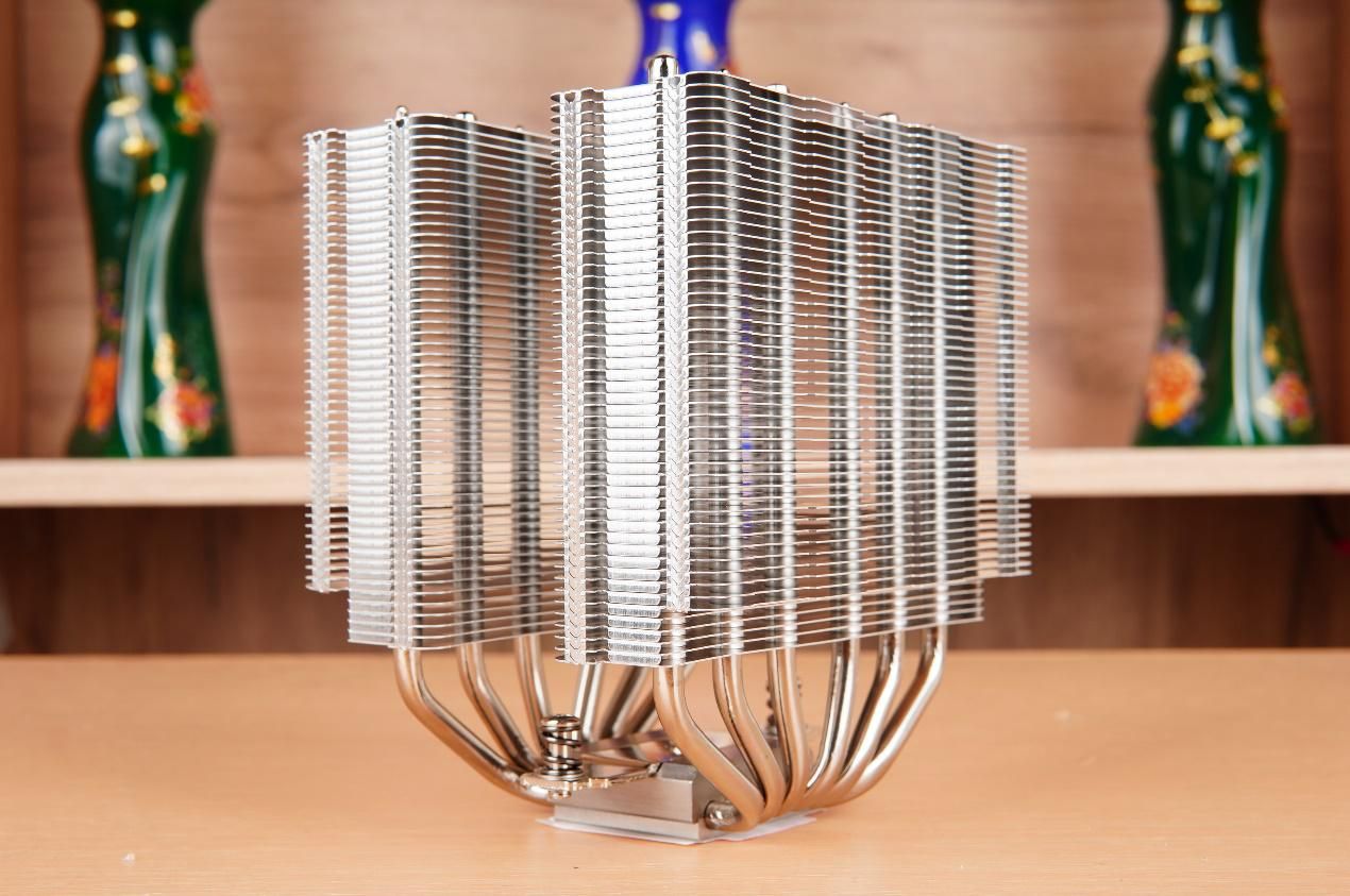 九州风神大霜塔v5和v3的区别,九州风神大霜塔v5能压住14600kf吗