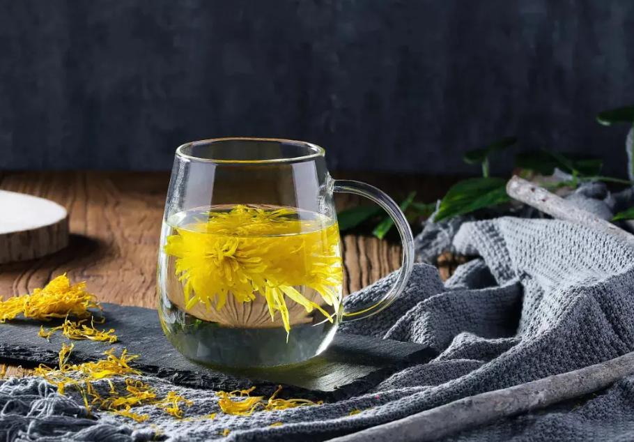 什么样的菊花泡水最好呢,菊花用哪种品种的泡水喝好