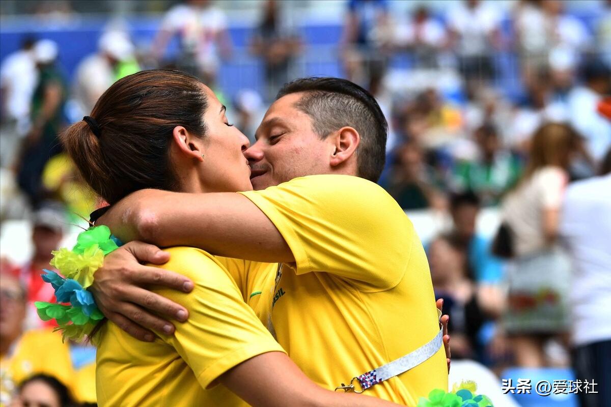 内马尔曼联消息,巴西公布名单各球星反应