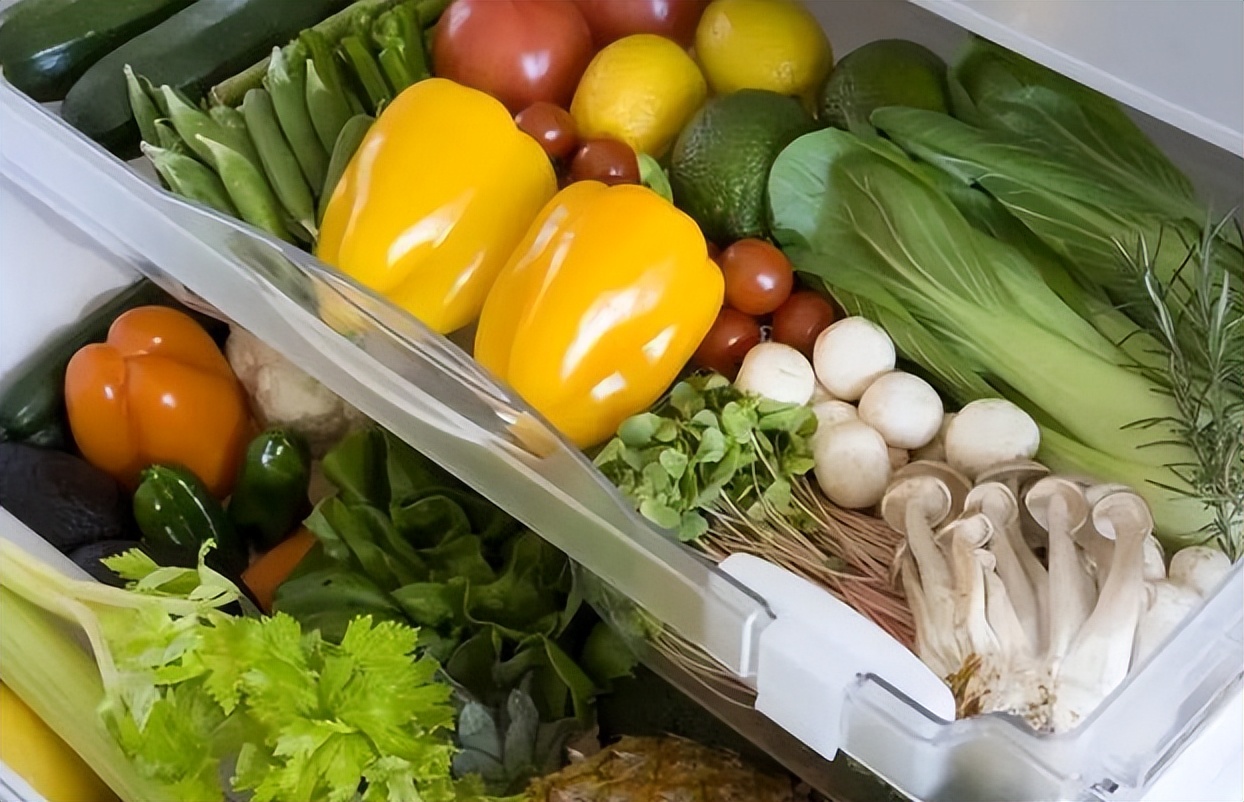 买冰柜需要了解些什么,很多人买冰柜