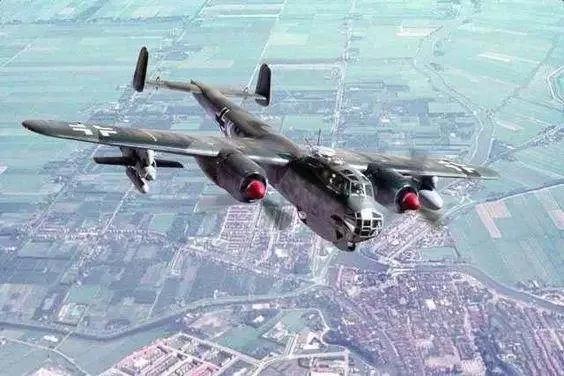 浅谈“罗马号”战列舰，制导*器武**的第一位受害者