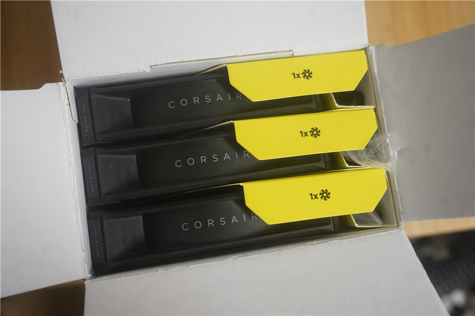 体验海盗船LCD冷头——Z690Hero+TUFGaming3070Ti+迎广515装机记