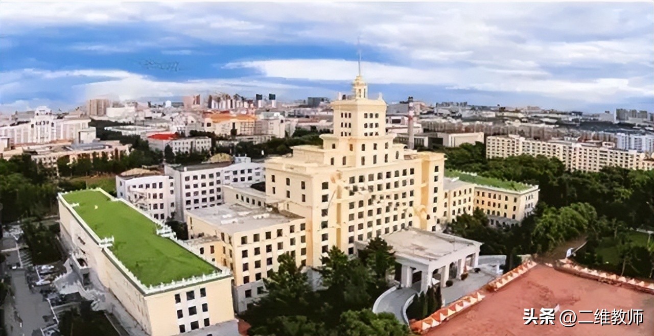 全国外语专业的大学最新排名,这2所双非院校建议你谨慎报考