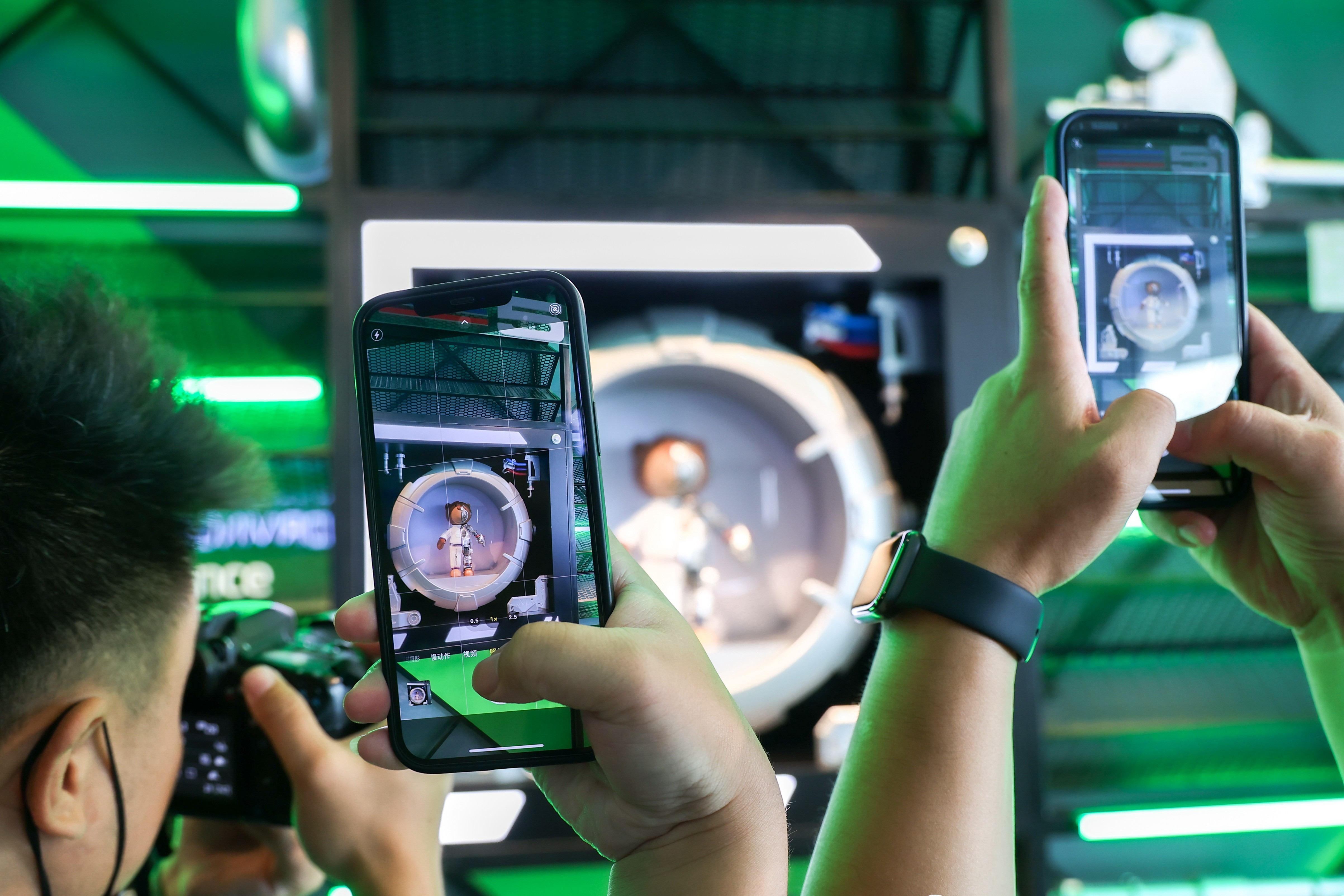 宝马50周年m标,宝马M系列50周年纪念