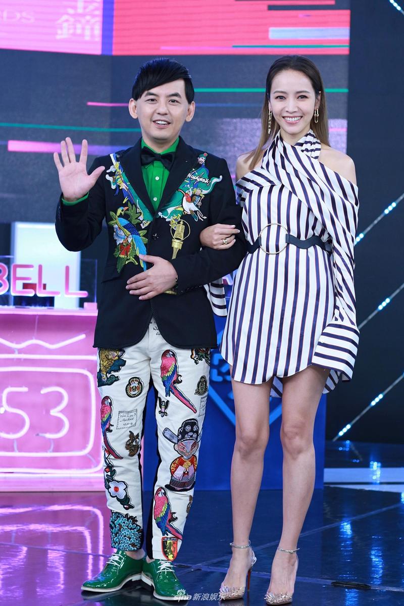 黄子佼否认性骚扰还称双方是合意*交性**，为了艺术照才发生*行为性**。