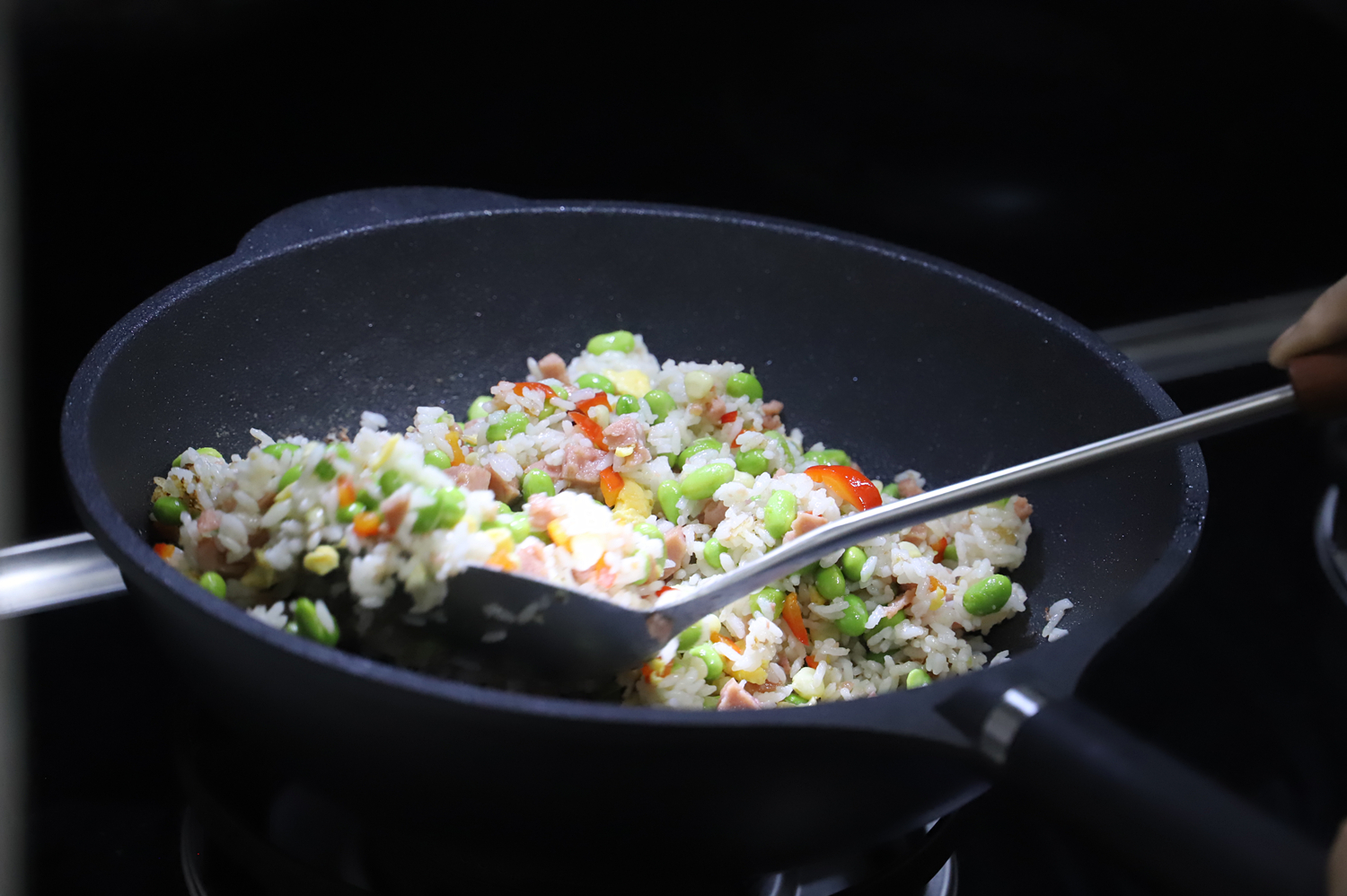 居派碳晶不粘锅测评,不惧铁铲的铁锅