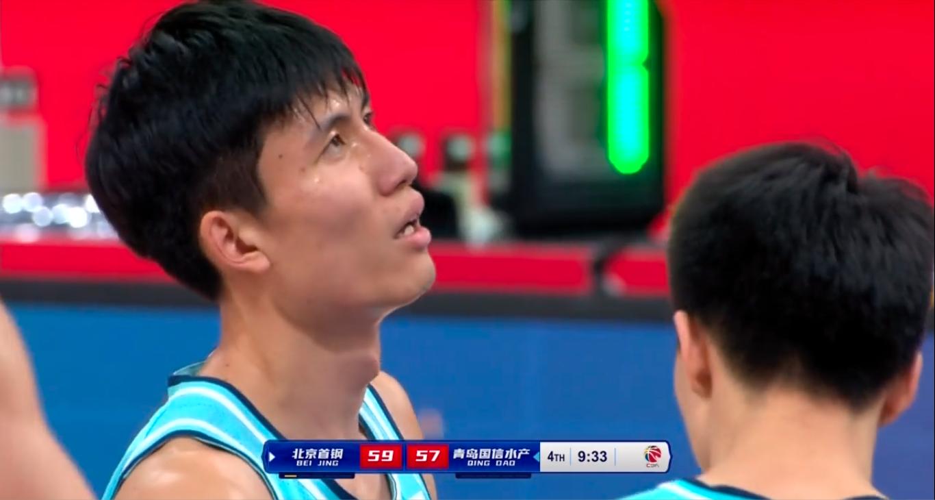 曾凡博cba首秀砍下7分8篮板2盖帽,cba曾凡博十大盖帽