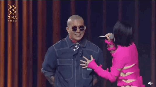 从嚣张到秒怂的图片,从嚣张到秒怂配音