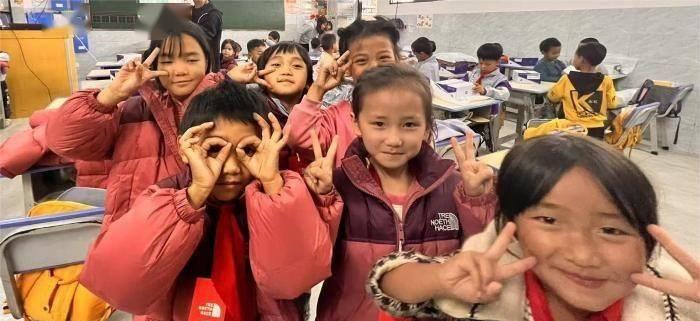 鐖卞績鑱旂洘娓╂殩鍓嶈,鐖卞績鑱旂洘琛屽攼鍚槑涓