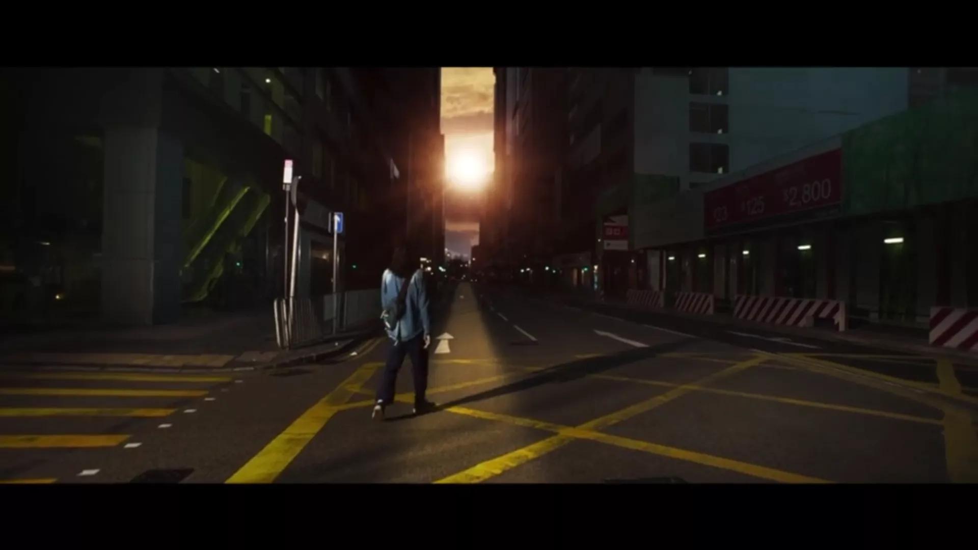 今晚停电，晚饭后，我点了一只蜡烛，躲进被窝，看完了...