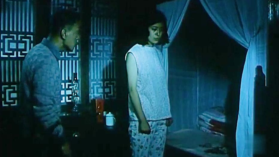 旧社会妇女悲惨命运的老电影,旧社会妇女悲惨命运的电影