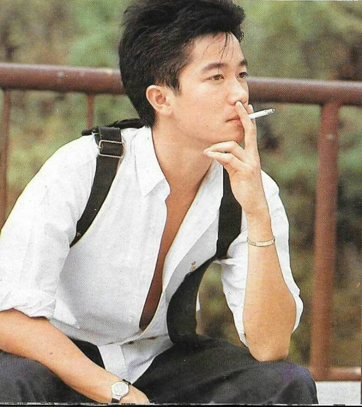 陈百强身材和穿衣风格,陈百强的穿着打扮