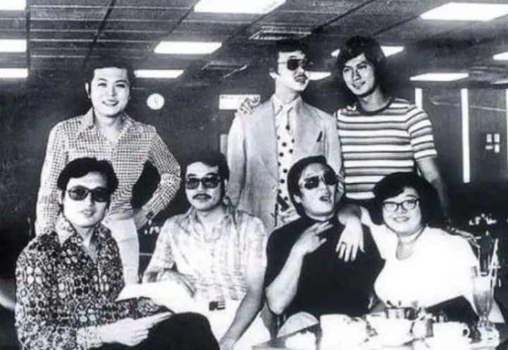 向华强和谢贤李小龙,谢贤成龙视频