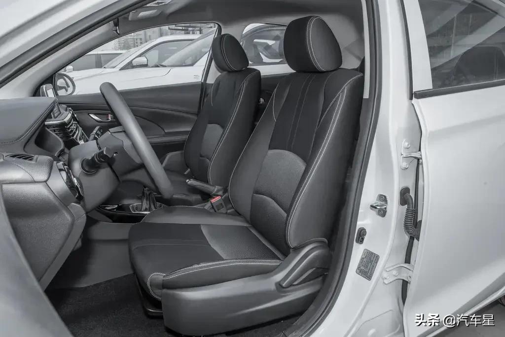 长安悦翔1.4手动豪华版值不值,长安小轿车6万左右的车