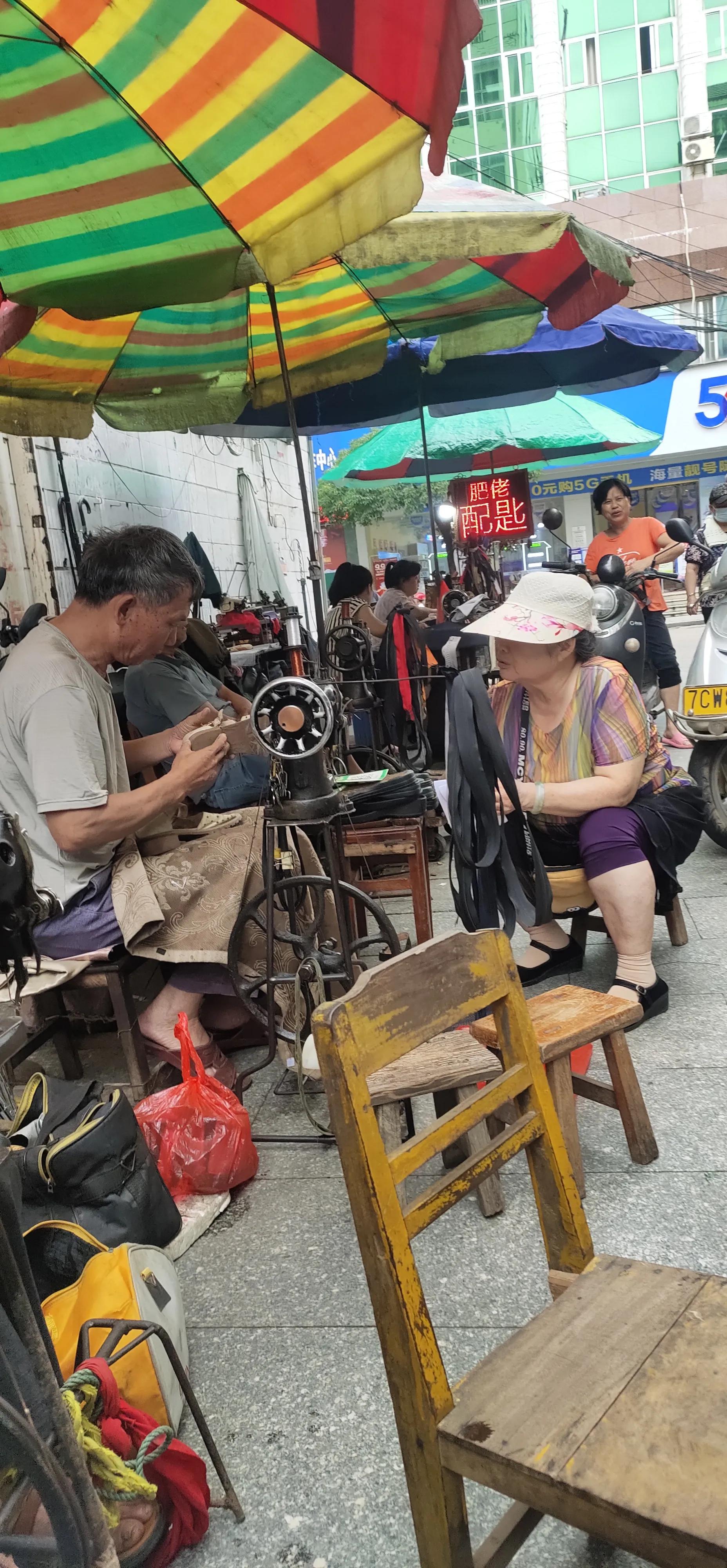 穿坏的衣服鞋子怎么处理最好,衣服鞋子丢了什么预兆