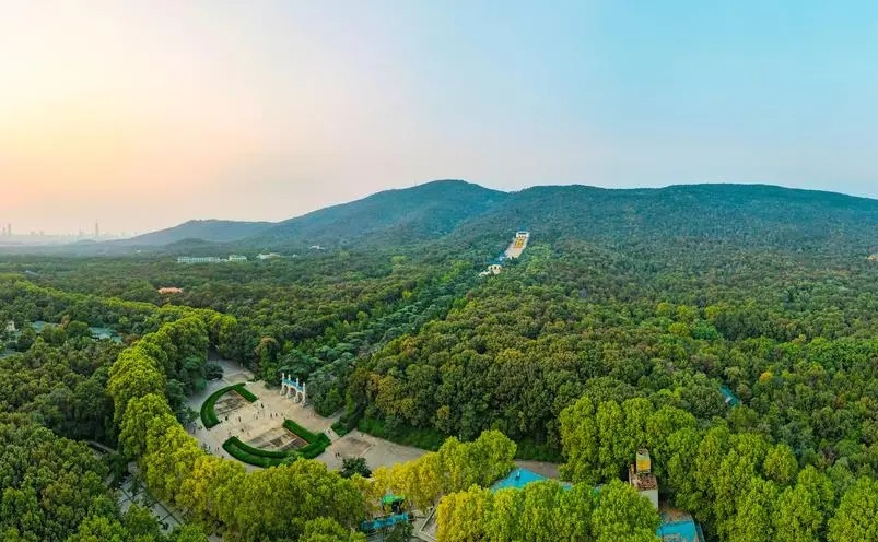 中国最美的十座山你去过了吗,中国最美的十大名山你爬过几座