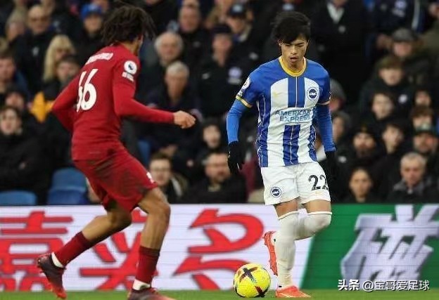 三笘熏踩着阿诺德成名,三度打爆利物浦太子,“三球王”名副其实