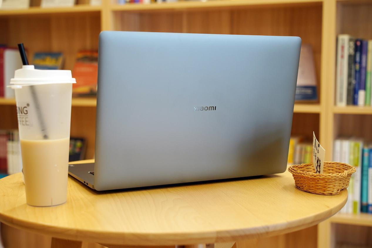 优秀的显示屏笔记本推荐评测,高色域和2k屏幕笔记本电脑推荐