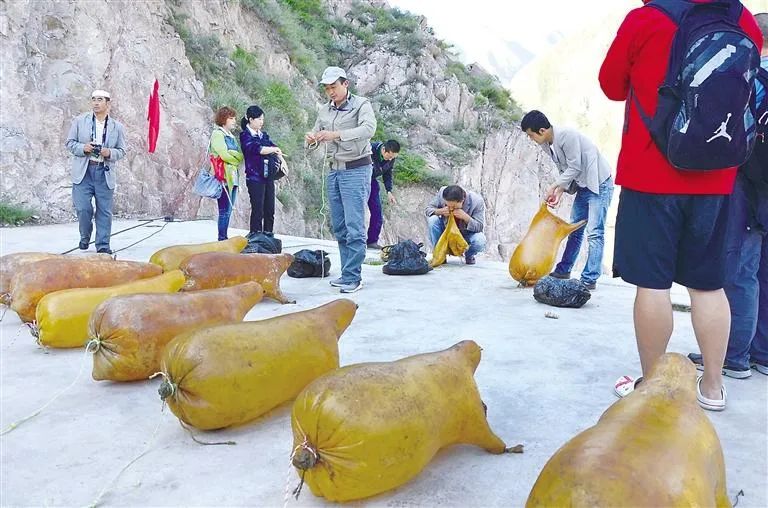 范长江的代表文章,范长江先生油画作品