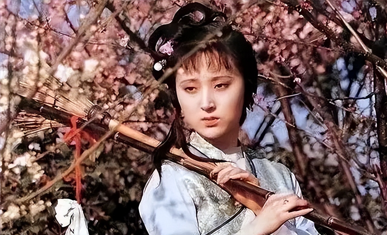 李娜从歌坛一姐到出家为尼,歌手李娜出家为尼的原因是什么