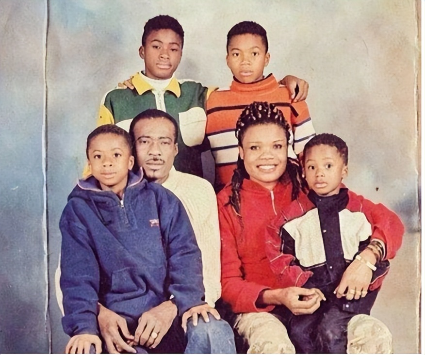 14岁开始打职业篮球,14岁开始打篮球算晚吗