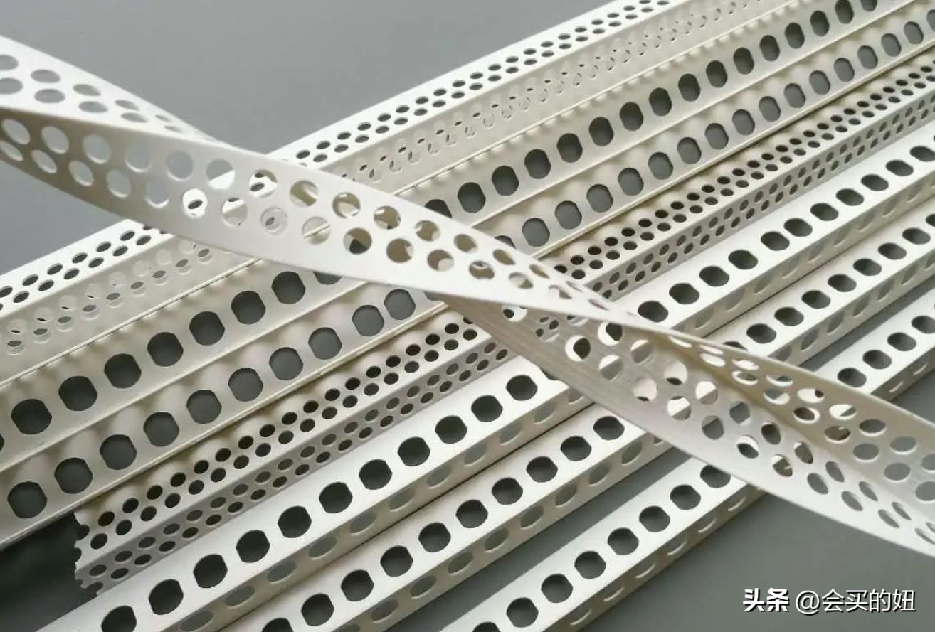 刮腻子怎么避免刷到玻璃上,刮腻子遇到坑怎么办